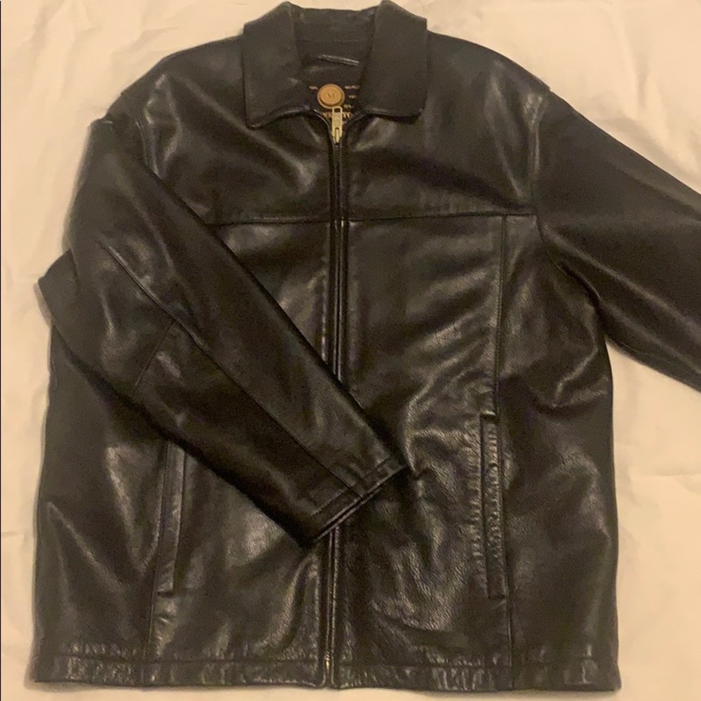Men’s XL black leather jacket